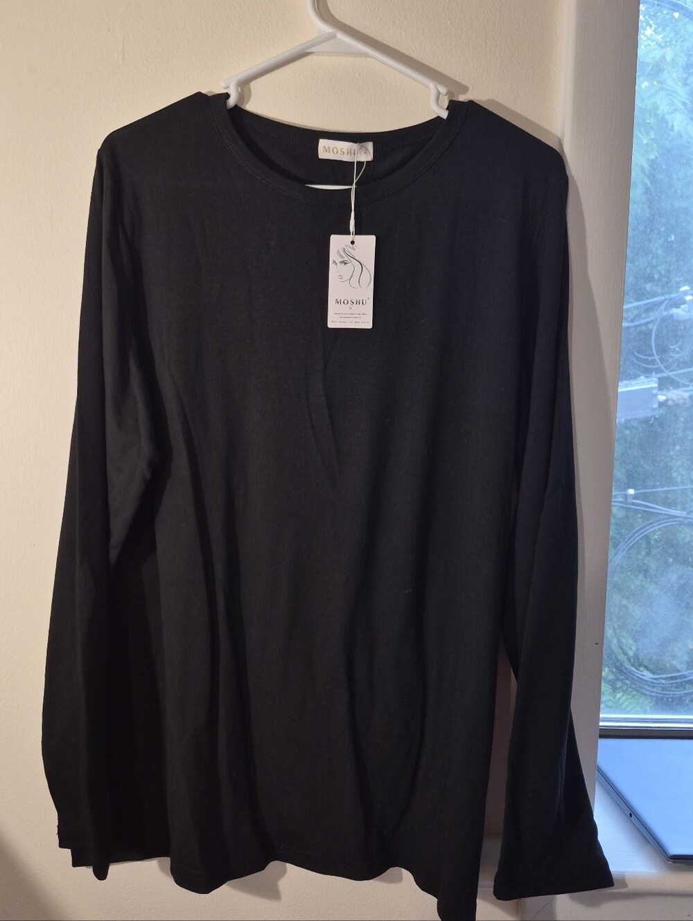 Long Sleeve Crewneck Shirt - Black